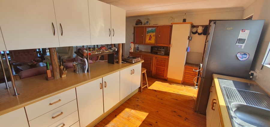 3 Bedroom Property for Sale in Boggomsbaai Western Cape